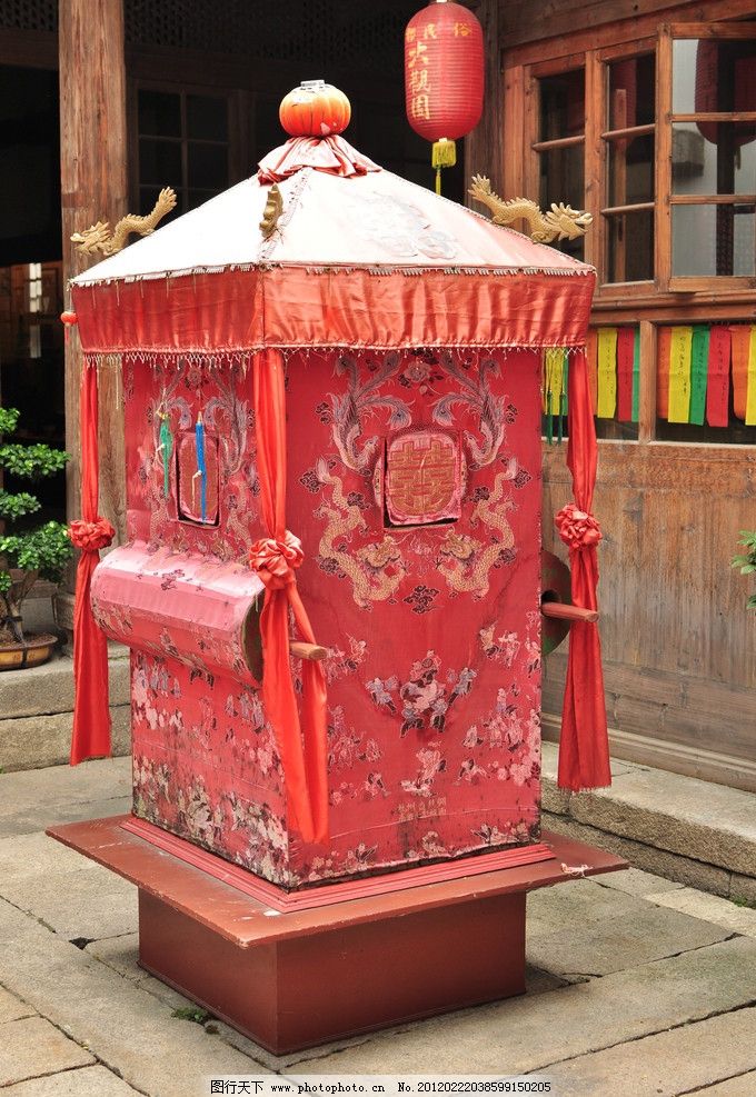 幼儿园自制花轿道具