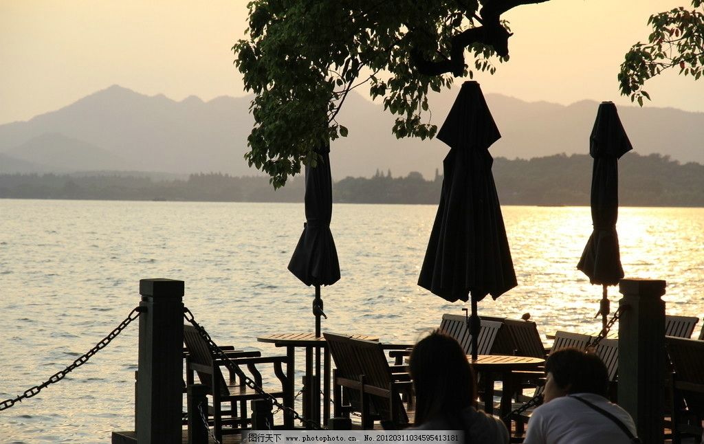 西湖边 西湖 夕阳 咖啡厅 山水 田园风光 自然景观 摄影 72dpi jpg