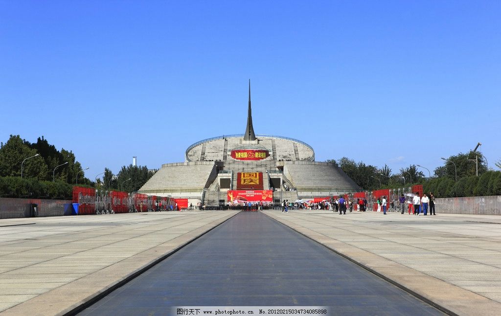 北京世纪坛,北京,世纪坛广场,游人,中华世纪坛,国内旅游,旅游摄影,摄影,建筑景观,自然景观,350DPI,JPG